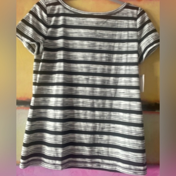 T by Talbots Top Size Small Black White Stripe Short Sleeve Twist Keyhole Back - Picture 1 of 6